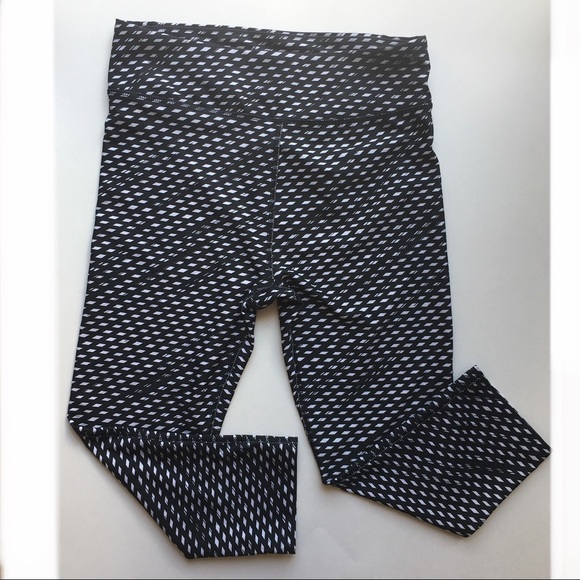 Under Armour Pants - Under Armour Heat Gear Compression Capris